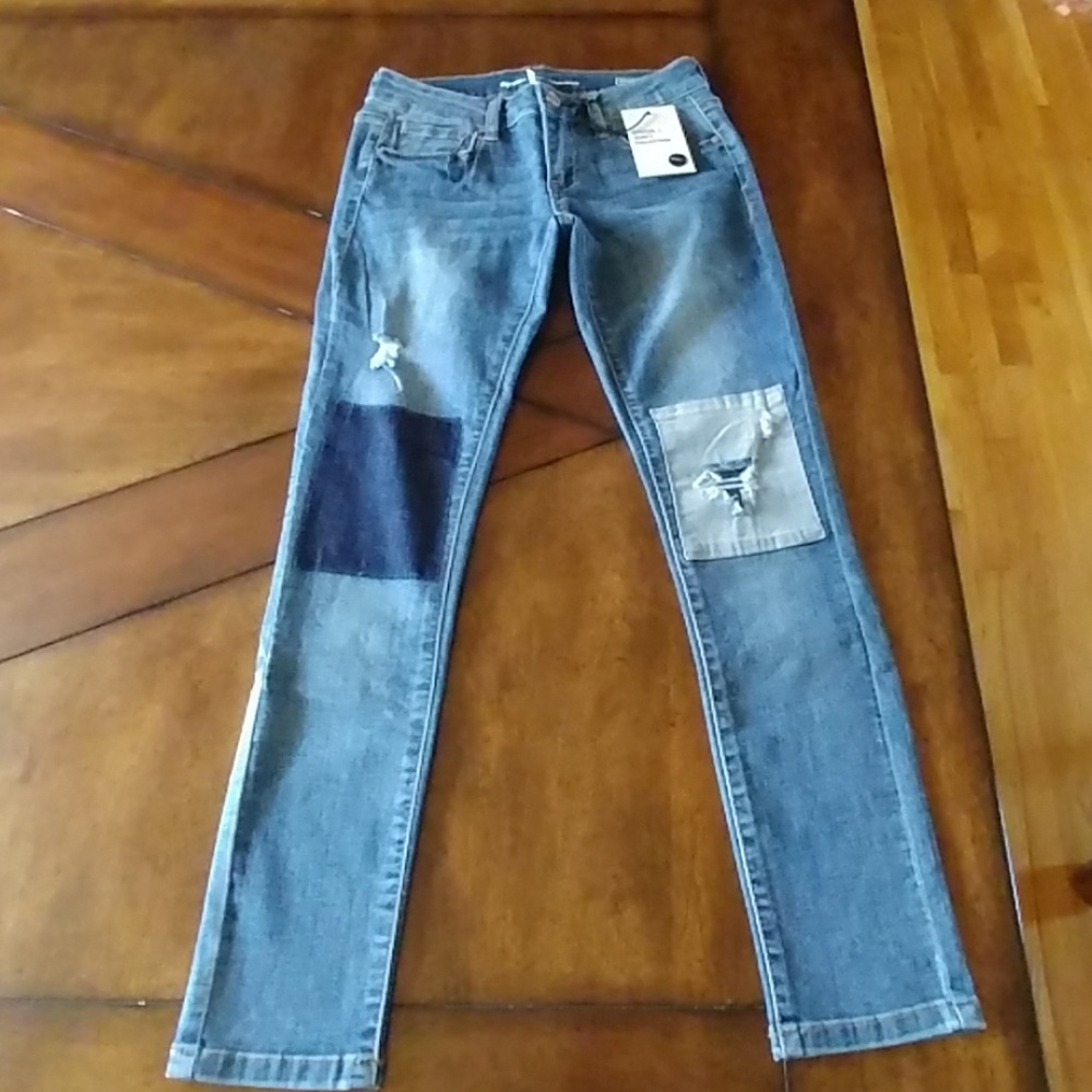 NEW SPECIAL A 👖 FROM LA